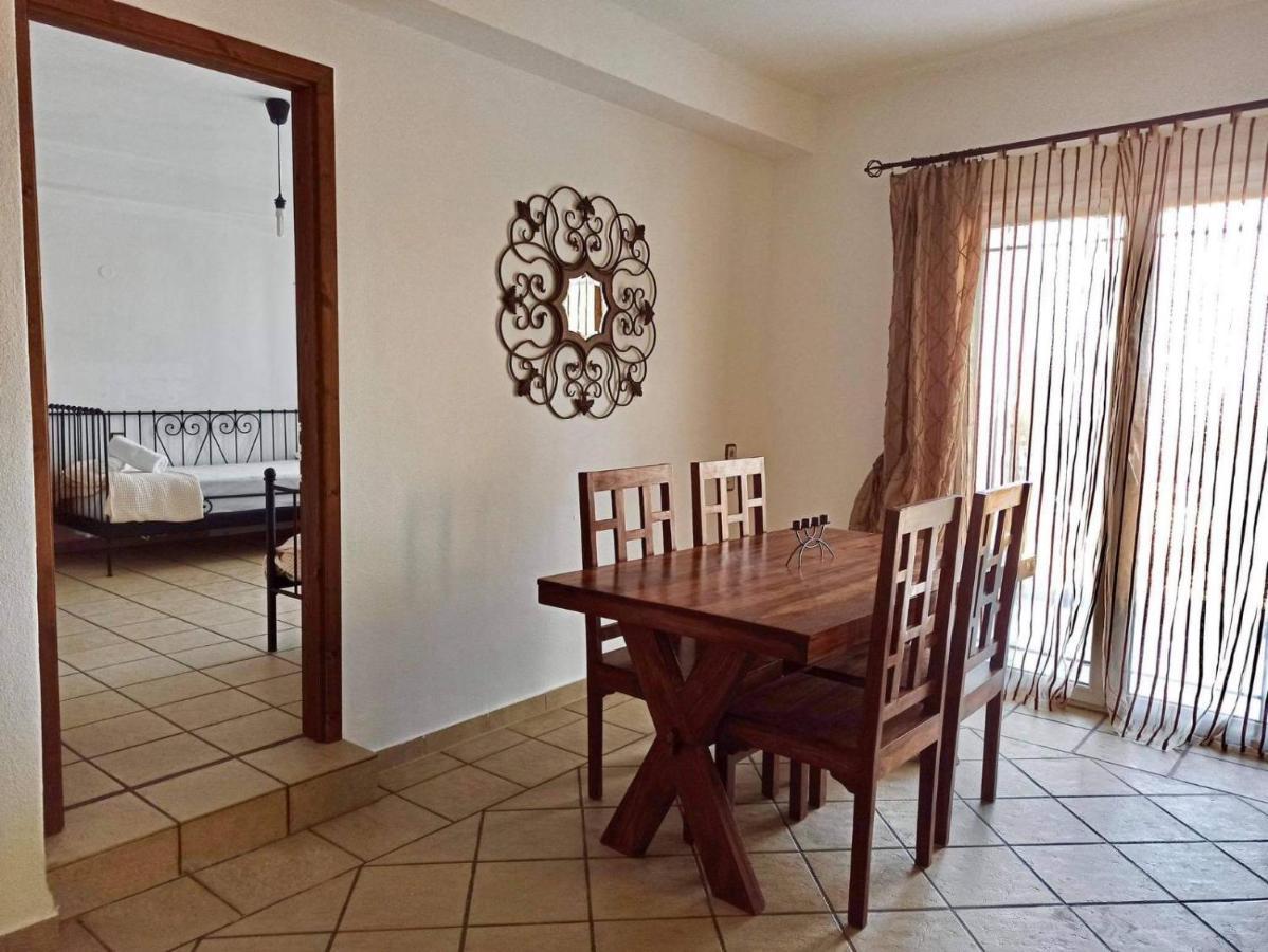 Pantheon Apartment Serres Luaran gambar